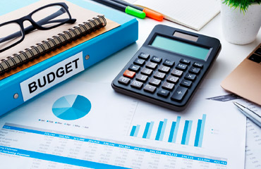 Guaranteed hacks to manage your expenses as an international student